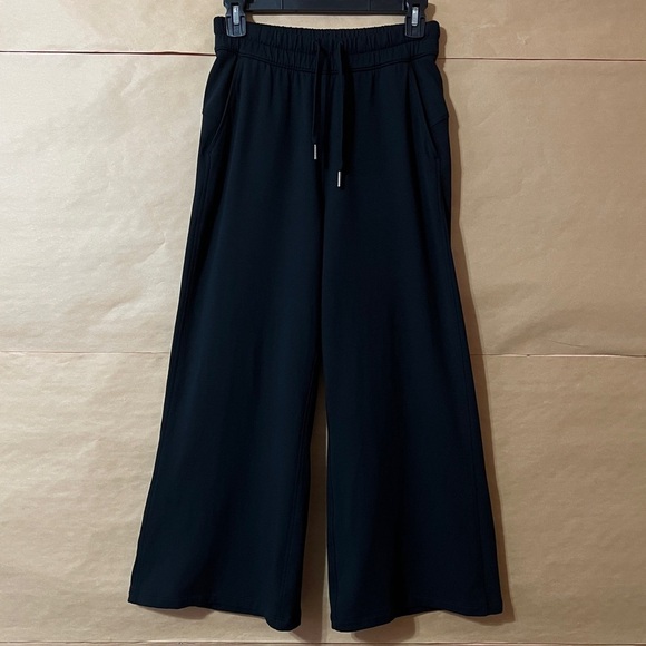 Lululemon | Bound to Bliss High Rise 7/8 Wide Leg Pants Fleece Black Size 2 - Picture 1 of 10